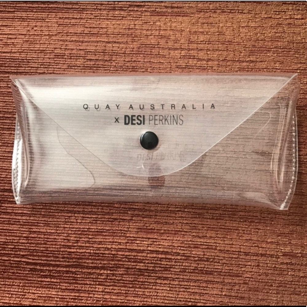 QUAY - Desi Perkins Clear Case